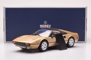 Ferrari 308 GTS Златен Лимитирана Серия Norev 1:18 187932 Метал — снимка 6 от 6