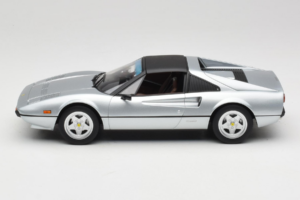 Ferrari 308 GTS Сребърен Norev 1:18 187934 Метал — снимка 3 от 7