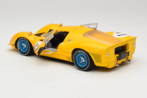 Ferrari 330 P4 #11 Жълт Spa-Francorchamps 1967 Eagles Race 1:18 38007-Y1 Метал — снимка 5 от 8
