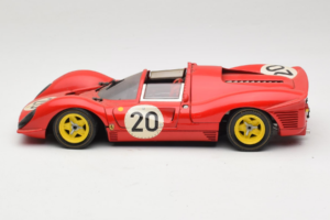 Ferrari 330 P4 #20 Червен 1967 Revell 1:18 48822-P1 Метал — снимка 4 от 8