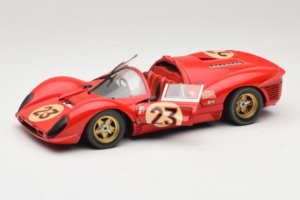 Ferrari 330 P4 #23 L. Bandini / C. Amon 24 Hours of Daytona Winner 1967 Revell 1:18 48833 Метал — снимка 2 от 8