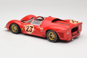 Ferrari 330 P4 #23 L. Bandini / C. Amon 24 Hours of Daytona Winner 1967 Revell 1:18 48833 Метал — снимка 7 от 8