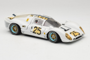 Ferrari 330 P4 #25 Бял Revell 1:18 48845 Метал — снимка 6 от 8