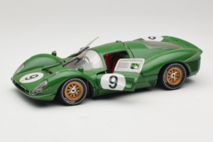Ferrari 330 P4 #9 Зелен Spa-Francorchamps 1967 Eagles Race 1:18 41007 Метал — снимка 2 от 8