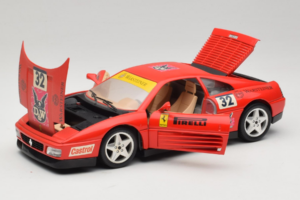 Ferrari 348 TB #32 Pirelli Червен 1989 Bburago 1:18 3039-P1 Метал — снимка 2 от 8