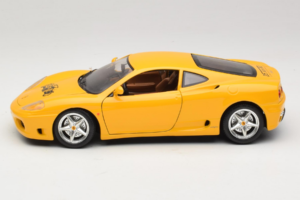 Ferrari 360 Modena 25 Jahre FMC Жълт Bburago 1:18 3358-Y1 Метал — снимка 4 от 8