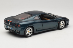 Ferrari 360 Modena Тъмнозелен Металик Bburago 1:18 3358-G2 Метал — снимка 2 от 7