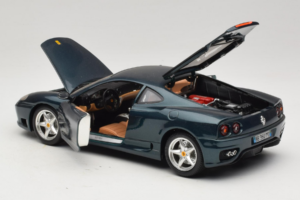 Ferrari 360 Modena Тъмнозелен Металик Bburago 1:18 3358-G2 Метал — снимка 4 от 7