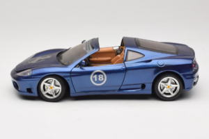 Ferrari 360 Modena Targa Лимитирано Издание 333 бр Лилав Металик Bburago 1:18 3348-F1 Метал — снимка 4 от 8