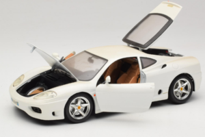 Ferrari 360 Modena Бял Bburago 1:18 3368-W1 Метал — снимка 2 от 8