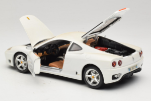 Ferrari 360 Modena Бял Bburago 1:18 3368-W1 Метал — снимка 5 от 8