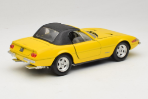 Ferrari 365 GTS/4 Daytona Кабриолет Жълт Techno Giodi 1:18 740028 Метал — снимка 3 от 8