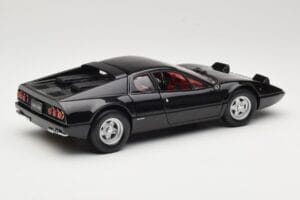 Ferrari 365 GT4/BB Черен Kyosho 1:18 08173K Метал — снимка 3 от 8