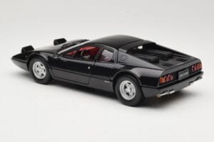 Ferrari 365 GT4/BB Черен Kyosho 1:18 08173K Метал — снимка 7 от 8