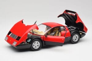 Ferrari 365 GT4/BB Червен Kyosho 1:18 08173R Метал — снимка 2 от 8