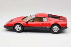 Ferrari 365 GT4/BB Червен Kyosho 1:18 08173R Метал — снимка 4 от 8
