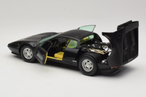 Ferrari 365 GT4 BB Черен Chrono 1:18 CH002 Метал — снимка 5 от 8
