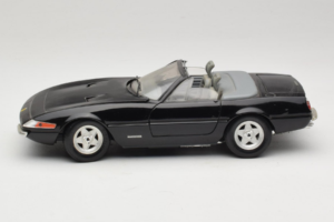 Ferrari 365 GTB/4 Daytona Кабриолет Черен Techno Giodi 1:18 40011-B1 Метал — снимка 4 от 8