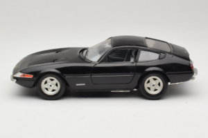 Ferrari 365 GTB/4 Daytona Черен Techno Giodi 1:18 40011-B2 Метал — снимка 4 от 8