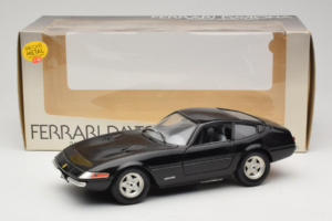Ferrari 365 GTB/4 Daytona Черен Techno Giodi 1:18 40011-B2 Метал — снимка 8 от 8