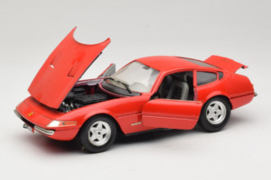 Ferrari 365 GTB/4 Daytona Червен Techno Giodi 1:18 40011-P2 Метал — снимка 2 от 8