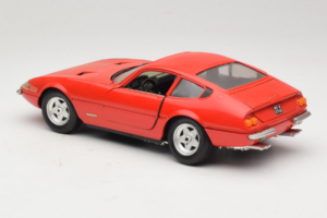 Ferrari 365 GTB/4 Daytona Червен Techno Giodi 1:18 40011-P2 Метал — снимка 7 от 8