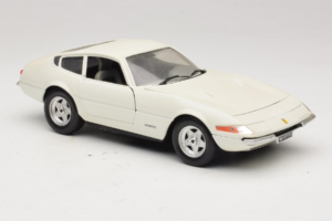 Ferrari 365 GTB/4 Daytona Berlina Бял Techno Giodi 1:18 74007 Метал — снимка 6 от 8