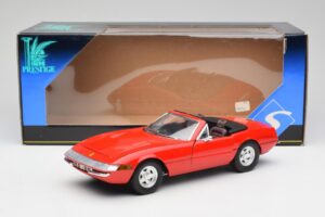 Ferrari 365 GTS Червен Solido 1:18 8017 Метал — снимка 8 от 8