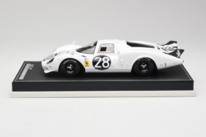 Ferrari 365 P2 #28 M. Gregory / J. Schlesser NART 24 Hours of Daytona 1967 Бял AB Models 1:18 REMC019 Смола