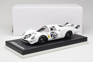 Ferrari 365 P2 #28 M. Gregory / J. Schlesser NART 24 Hours of Daytona 1967 Бял AB Models 1:18 REMC019 Смола — снимка 6 от 6