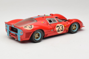 Ferrari 412P #23 W. Mairesse / J. Beurlys Le Mans 1967 Червен Revell 1:18 48826 Метал — снимка 3 от 8