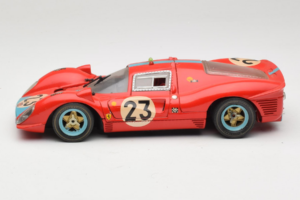 Ferrari 412P #23 W. Mairesse / J. Beurlys Le Mans 1967 Червен Revell 1:18 48826 Метал — снимка 4 от 8