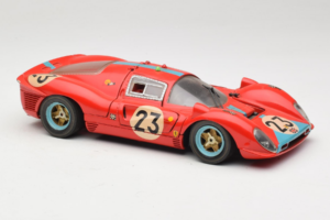 Ferrari 412P #23 W. Mairesse / J. Beurlys Le Mans 1967 Червен Revell 1:18 48826 Метал — снимка 6 от 8