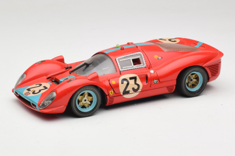 Ferrari 412P #23 W. Mairesse / J. Beurlys Le Mans 1967 Червен Revell 1:18 48826 Метал