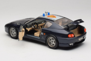 Ferrari 456 GT Carabinieri Черен Bburago 1:18 3036-B3 Метал — снимка 5 от 8
