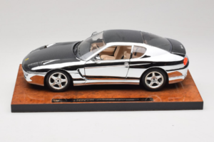 Ferrari 456 GT Chrome Silver Bburago 1:18 3746-R1 Метал