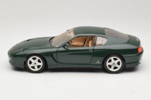 Ferrari 456 GT Тъмнозелен Bburago 1:18 3046-GR1 Метал — снимка 4 от 8