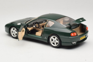 Ferrari 456 GT Тъмнозелен Bburago 1:18 3046-GR1 Метал — снимка 5 от 8