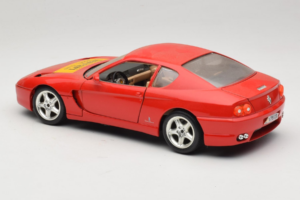 Ferrari 456 GT Ferrari Model Club Червен Bburago 1:18 3036-P1 Метал — снимка 7 от 8
