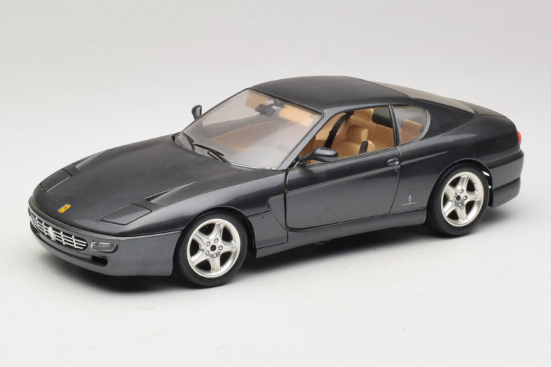 Ferrari 456 GT Сив Металик Bburago 1:18 3036-G1 Метал