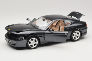 Ferrari 456 GT Сив Metallic Специален Лак Bburago 1:18 3036 D Метал — снимка 2 от 8