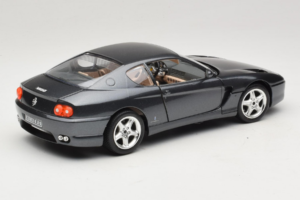 Ferrari 456 GT Сив Metallic Специален Лак Bburago 1:18 3036 D Метал — снимка 3 от 8