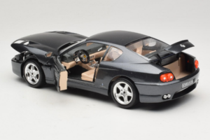 Ferrari 456 GT Сив Metallic Специален Лак Bburago 1:18 3036 D Метал — снимка 5 от 8