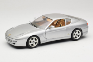 Ferrari 456 GT Сребрист Bburago 1:18 3336-S1 Метал
