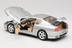 Ferrari 456 GT Сребрист Bburago 1:18 3336-S1 Метал — снимка 5 от 8
