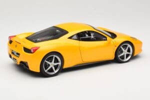 Ferrari 458 Italia Жълт Hot Wheels 1:18 P9894 Метал — снимка 3 от 8