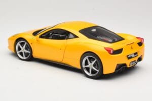 Ferrari 458 Italia Жълт Hot Wheels 1:18 P9894 Метал — снимка 7 от 8