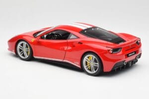 Ferrari 488 GTB Червен Bburago 1:18 18-76102 Метал — снимка 7 от 8