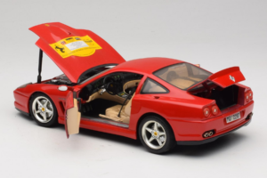 Ferrari 550 Maranello 22 Jahre Ferrari Model Club Червен Bburago 1:18 3064-P2 Метал — снимка 5 от 8