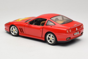 Ferrari 550 Maranello 22 Jahre Ferrari Model Club Червен Bburago 1:18 3064-P2 Метал — снимка 7 от 8